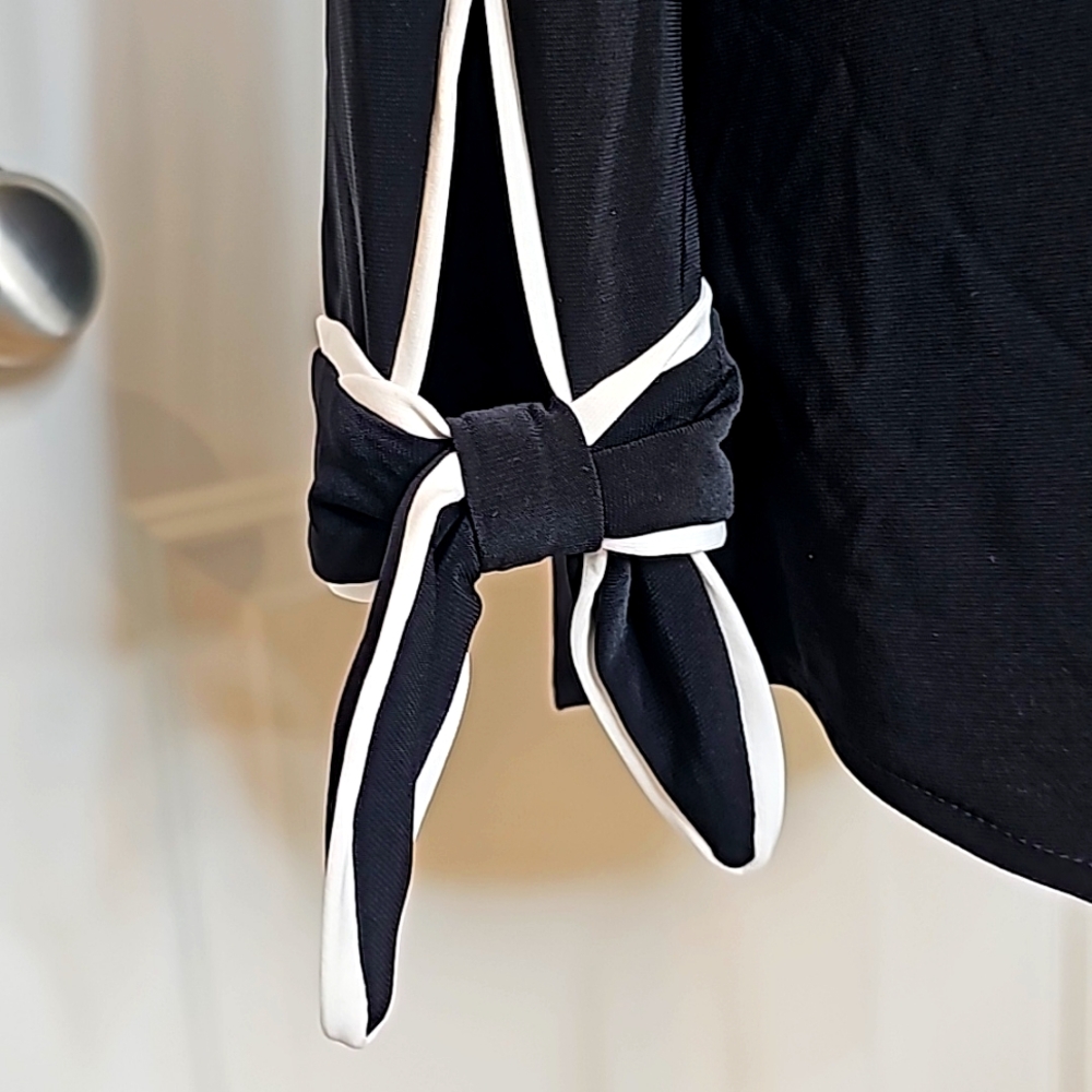 White House Black Market V-Neck Black Blouse with White Accents - Picture 6 of 9